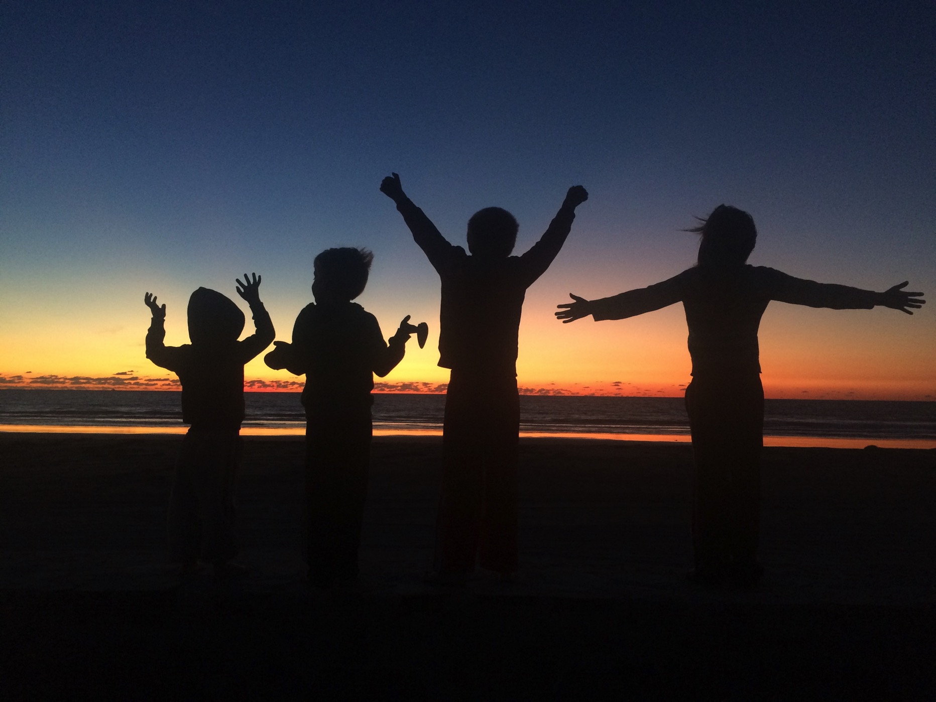 playa de almeja sunset kids