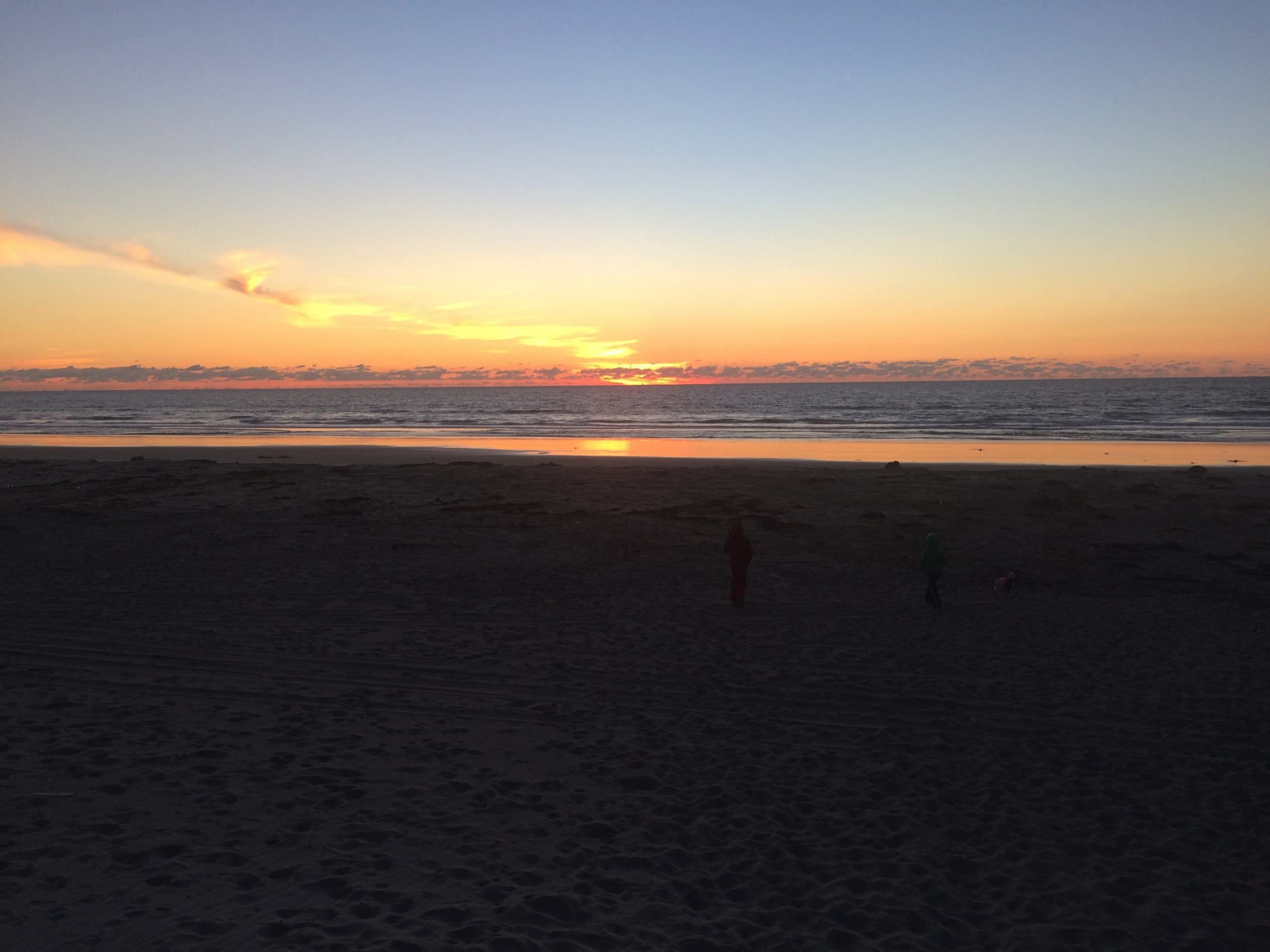 playa de almeja sunset